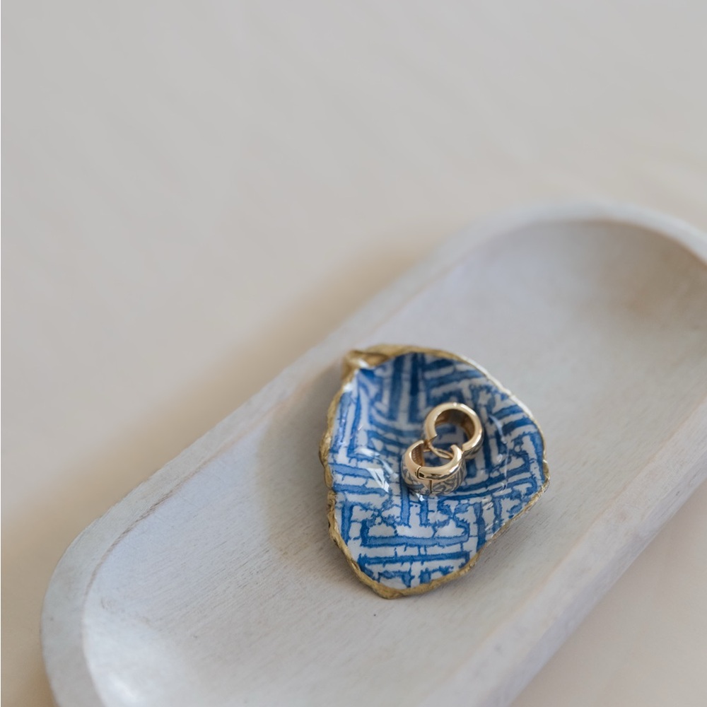 Handmade oyster shell jewelry dish
